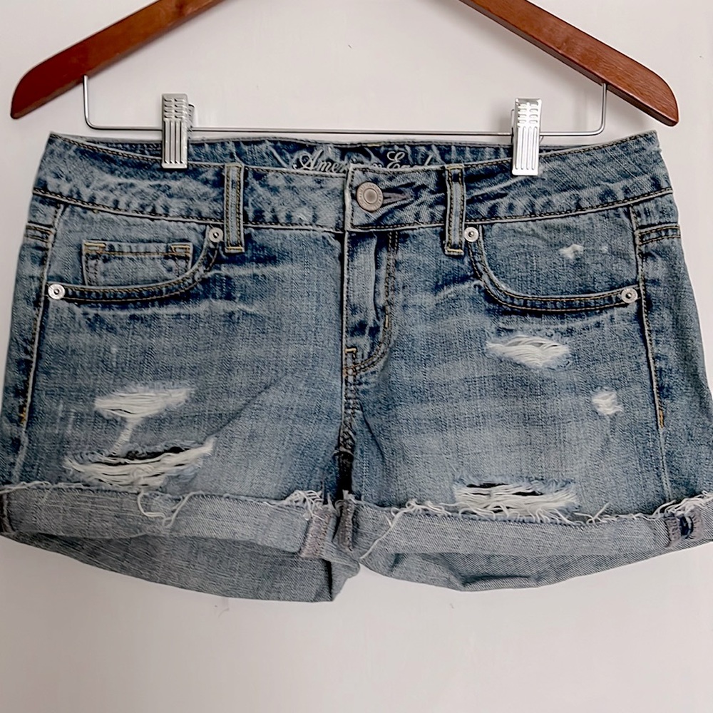 NWOT AMERICAN EAGLE SHORTS